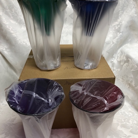 NEW! Tupperware Elegant Martini Glasses - Picture 2 of 4